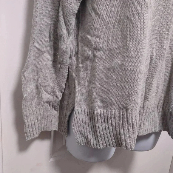 Turtle Neck light Grey pullover Sweater - Picture 5 of 5